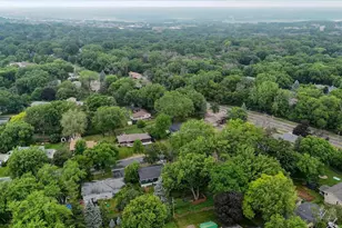 13009 Lakeview Dr, Burnsville, MN 55337 - Photo 57