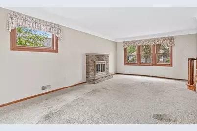 51 Luella Street S, Saint Paul, MN 55119 - Photo 3