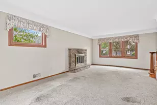 51 Luella Street S, Saint Paul, MN 55119 - Photo 3