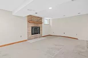 51 Luella Street S, Saint Paul, MN 55119 - Photo 11