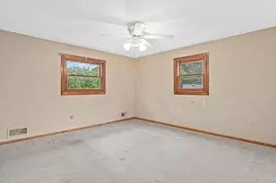 51 Luella Street S, Saint Paul, MN 55119 - Photo 9