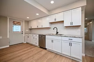 520 Hamilton St, Winona, MN 55987 - Photo 13