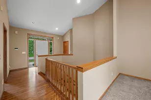 3878 Arlington Dr, Woodbury, MN 55129 - Photo 3