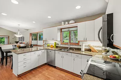 1400 4th Street S, South Saint Paul, MN 55075 - Photo 3