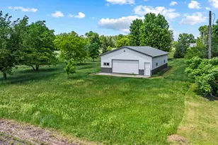 207 S Lake St, Belview, MN 56214 - Photo 5