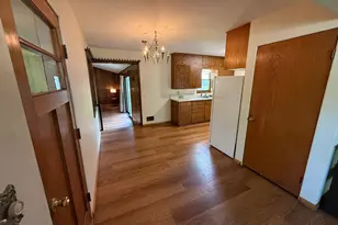 220 S 4th St, Bird Island, MN 55310 - Photo 9