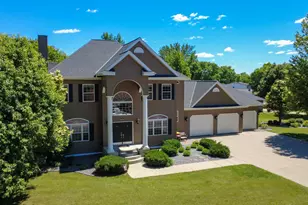 504 Northwood Dr, Redwood Falls, MN 56283 - Photo 5