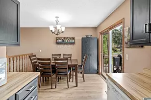14137 Carmody Dr, Eden Prairie, MN 55347 - Photo 13