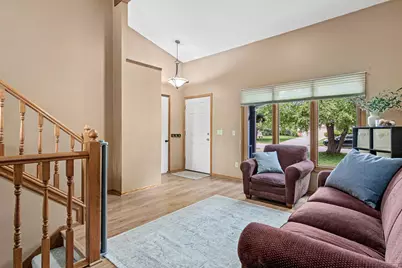 14137 Carmody Drive, Eden Prairie, MN 55347 - Photo 7