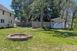 53938 269th St, Lansing, MN 55950 - Photo 7