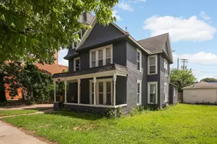 922 NE 18 1/2 Ave NE, Minneapolis, MN 55418 - Photo 1