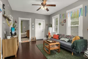922 NE 18 1/2 Ave NE, Minneapolis, MN 55418 - Photo 3