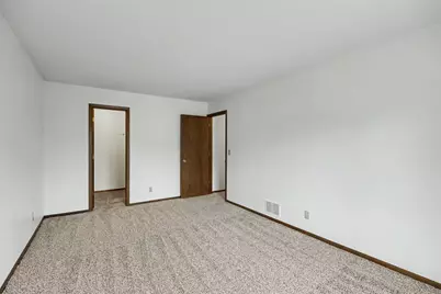 4647 Penkwe Way, Eagan, MN 55122 - Photo 13