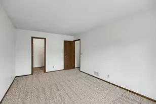 4647 Penkwe Way, Eagan, MN 55122 - Photo 13