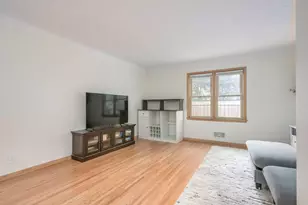 1155 4th St E, Saint Paul, MN 55106 - Photo 3