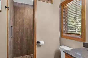 23619 180th St, New Richland, MN 56072 - Photo 9