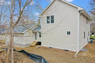 3477 Lyric Ave, Wayzata, MN 55391 - Photo 37