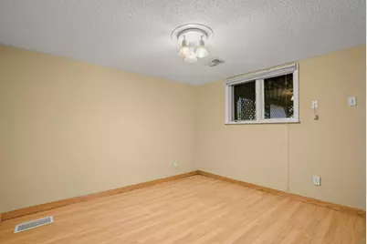 4018 Shamrock Drive NE, Saint Paul, MN 55421 - Photo 41