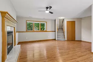 6111 45th St N, Oakdale, MN 55128 - Photo 21
