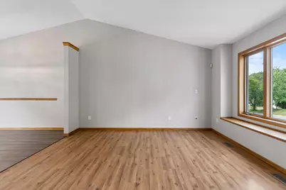 6111 45th Street N, Oakdale, MN 55128 - Photo 9