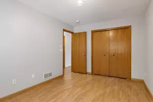 6111 45th St N, Oakdale, MN 55128 - Photo 19