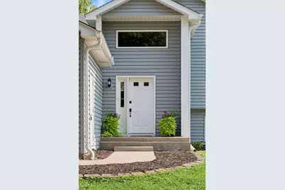 6111 45th Street N, Oakdale, MN 55128 - Photo 3