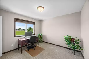 10 8th Ave SE, Isanti, MN 55040 - Photo 25