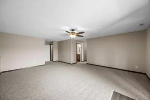 10 8th Ave SE, Isanti, MN 55040 - Photo 37