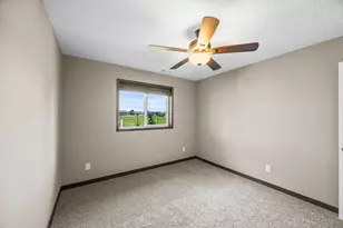 10 8th Ave SE, Isanti, MN 55040 - Photo 43