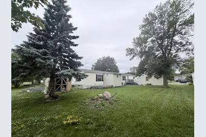 305 Mozart Avenue E, Mankato, MN 56001 - Photo 3