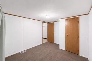 305 Mozart Ave E, Mankato, MN 56001 - Photo 11