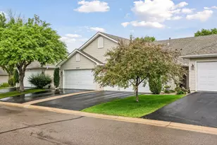 6517 Brook Ln, Savage, MN 55378 - Photo 3