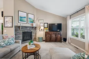 12920 Huntington Ct, Savage, MN 55378 - Photo 7