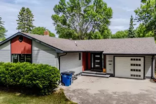 1328 18th Ave S, Moorhead, MN 56560 - Photo 3