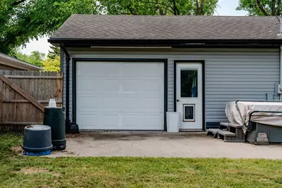 1328 18th Avenue S, Moorhead, MN 56560 - Photo 9