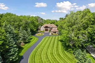 1910 Shoreline Dr, Wayzata, MN 55391 - Photo 5