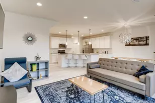 718 Maggie Way, Chanhassen, MN 55317 - Photo 5