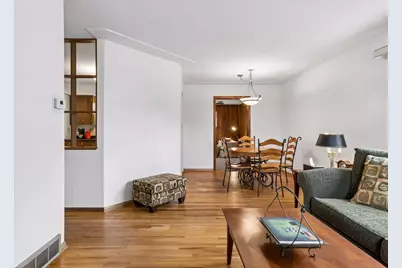 2002 Worcester Avenue, Saint Paul, MN 55116 - Photo 7