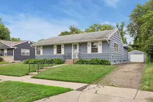 2002 Worcester Ave, Saint Paul, MN 55116 - Photo 1