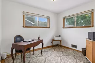 2002 Worcester Ave, Saint Paul, MN 55116 - Photo 17