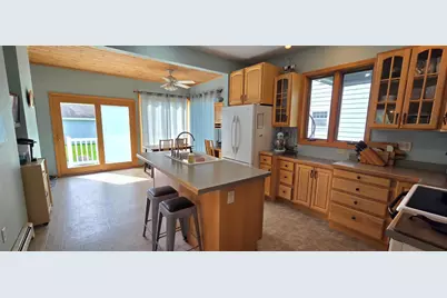 915 Riverside Drive, International Falls, MN 56649 - Photo 7