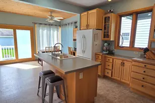 915 Riverside Dr, International Falls, MN 56649 - Photo 7