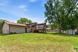 8009 Vincent Cir N, Brooklyn Park, MN 55444 - Photo 29