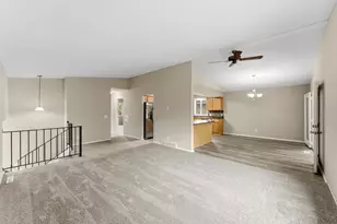 8009 Vincent Cir N, Brooklyn Park, MN 55444 - Photo 9