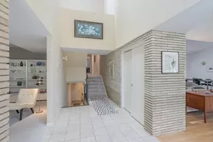 2191 Edgcumbe Rd, Saint Paul, MN 55116 - Photo 9
