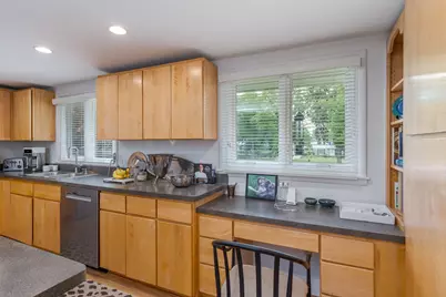 2191 Edgcumbe Road, Saint Paul, MN 55116 - Photo 21