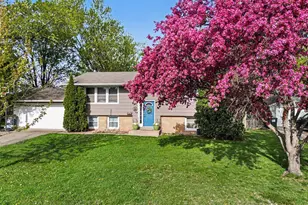 4922 Washington St NE, Columbia Heights, MN 55421 - Photo 7