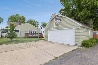 1806 Montana Avenue E, Saint Paul, MN 55119 - Photo 5