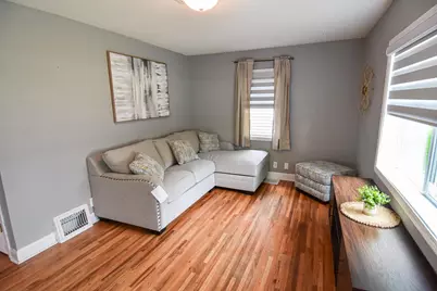 1017 Duluth Avenue N, Thief River Falls, MN 56701 - Photo 5