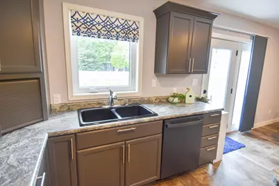 1017 Duluth Avenue N, Thief River Falls, MN 56701 - Photo 31